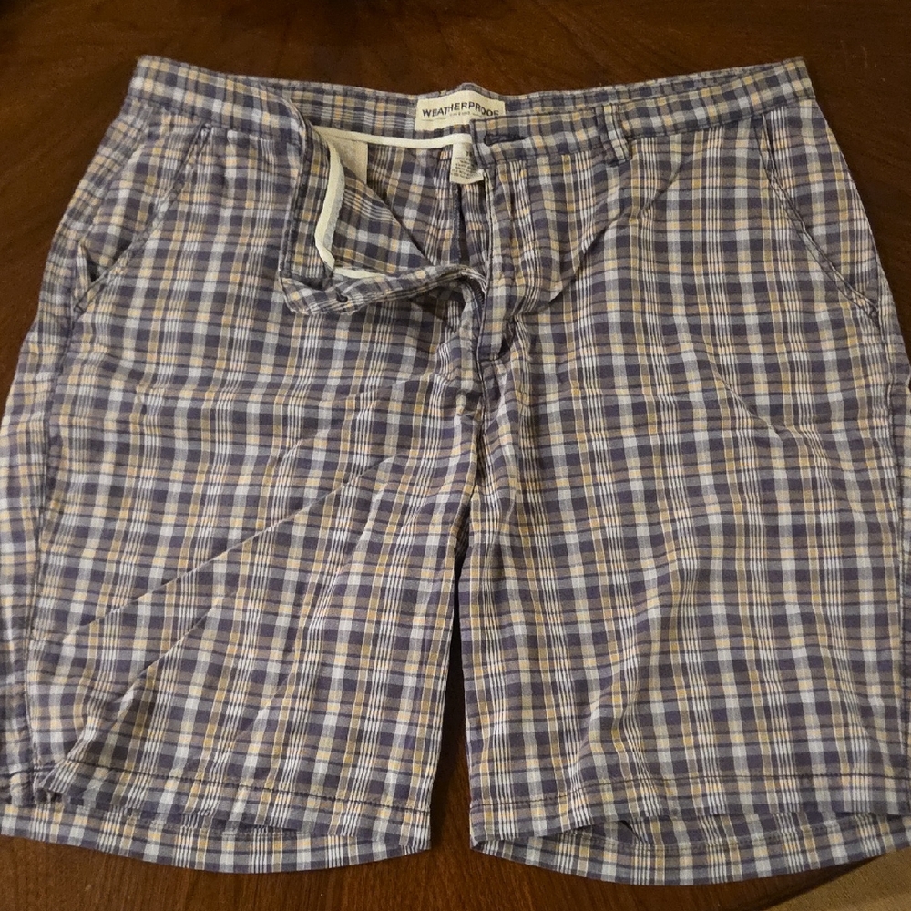 Weatherproof Men's Plaid Shorts in Blue and White